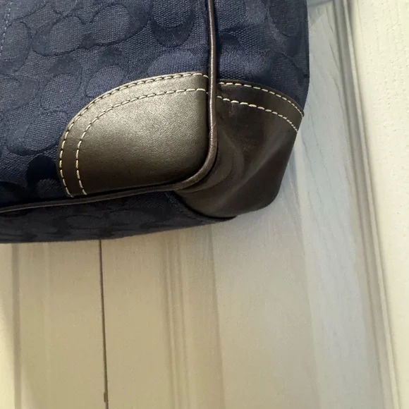 Coach 2007 Legacy Handbag - Picture 3 of 15